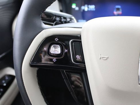 New 2026 Lincoln Corsair Premiere image 37