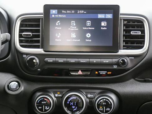 Used 2026 Hyundai Venue SEL image 15