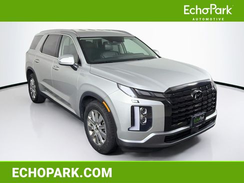 Used 2024 Hyundai Palisade SEL FWD image 1