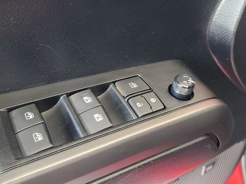 Used 2022 Toyota Tacoma TRD Sport w/ TRD Premium Sport Package RWD image 12