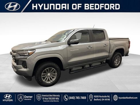 Used 2023 Chevrolet Colorado LT w/ LT Convenience Package III AWD/4WD image 11