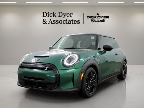 Used 2022 MINI Cooper SE image 8