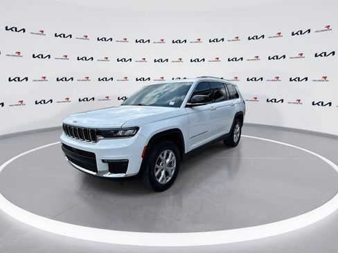 Used 2022 Jeep Grand Cherokee L Limited w/ Luxury Tech Group II AWD/4WD image 4