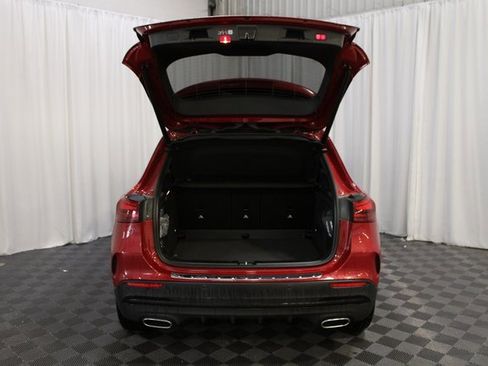 Used 2025 Mercedes-Benz GLA 250 4MATIC image 7