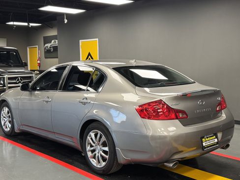 Used 2009 INFINITI G37 Journey w/ Premium Pkg image 4