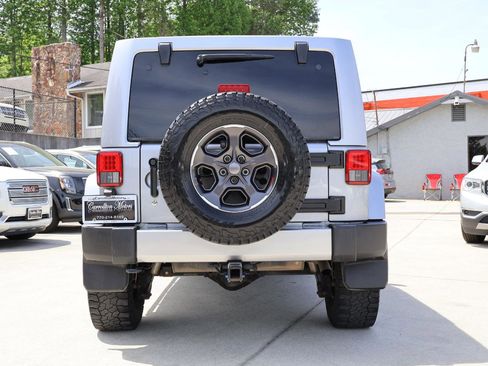 Used 2015 Jeep Wrangler Unlimited Sahara AWD/4WD image 5