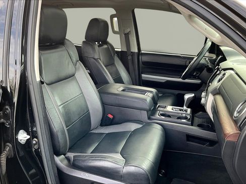 Used 2021 Toyota Tundra Limited w/ Limited Premium Package AWD/4WD image 30