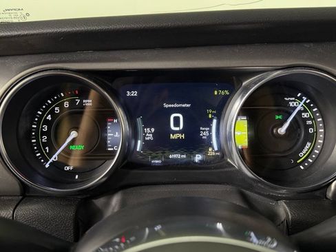 Used 2022 Jeep Wrangler Unlimited Rubicon 4xe AWD/4WD image 20