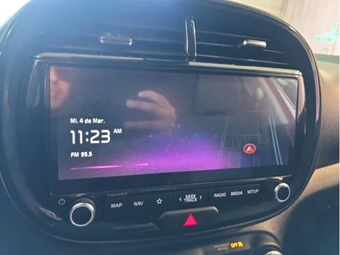 Used 2025 Kia Soul EX image 25