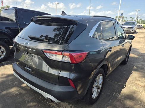 Used 2020 Ford Escape SE FWD image 7