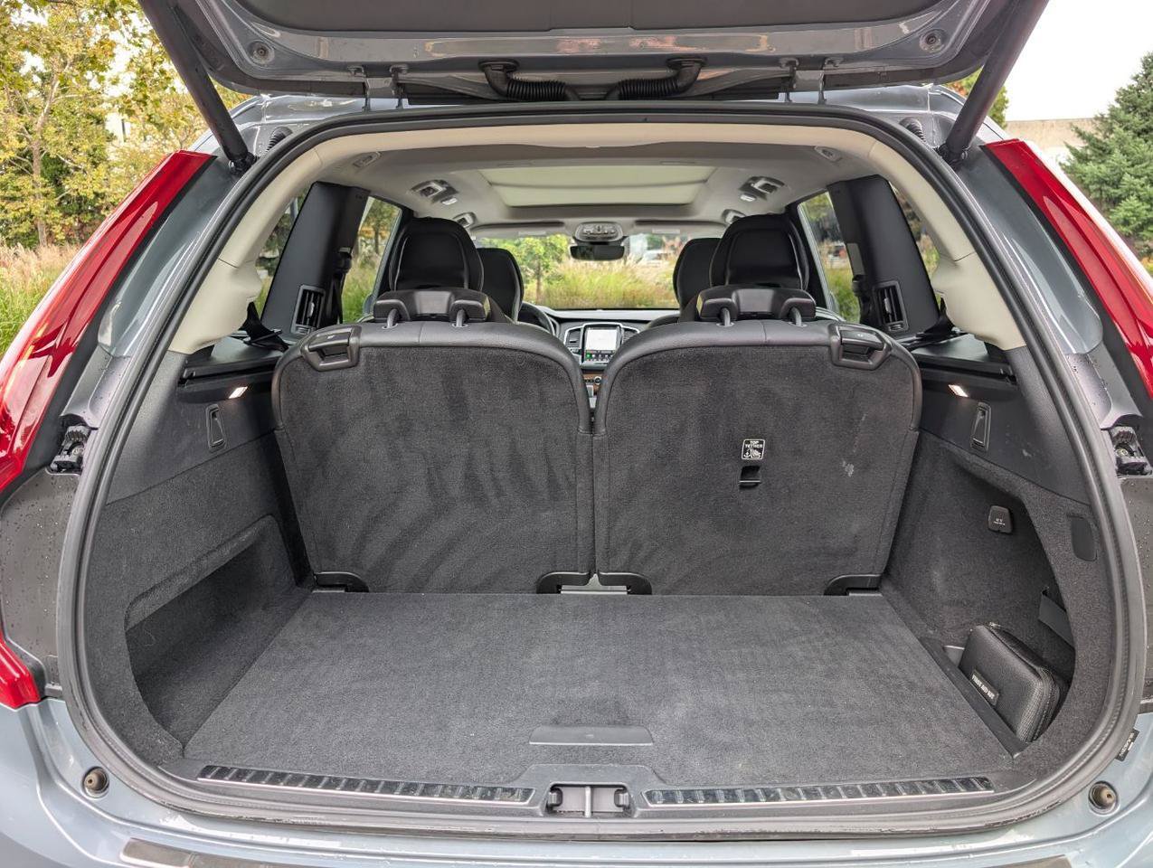 Used 2023 Volvo XC90 B6 Plus w/ Protection Package Premier AWD/4WD image 16