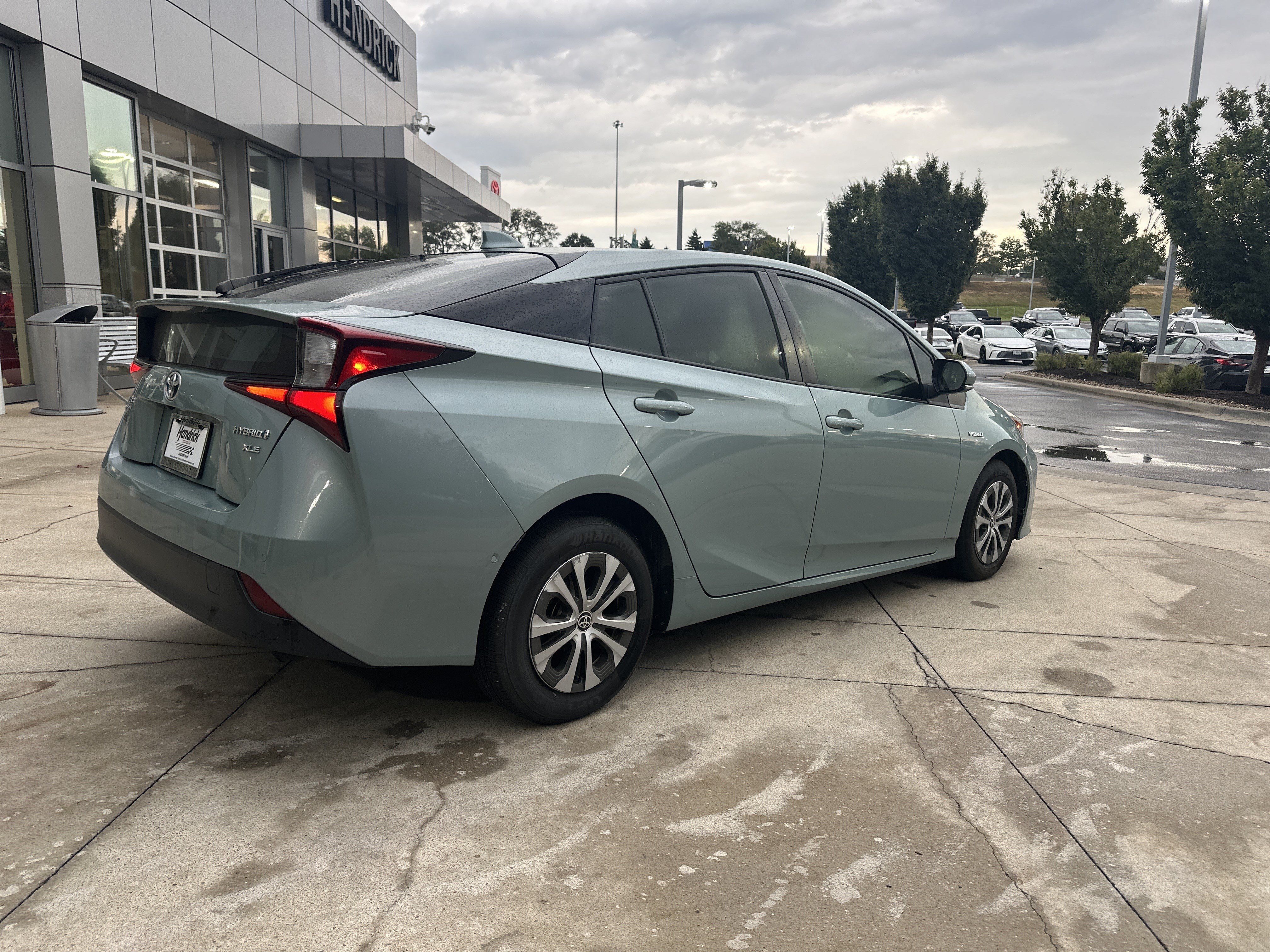 Used 2022 Toyota Prius XLE w/ Advanced Technology Package AWD/4WD image 6