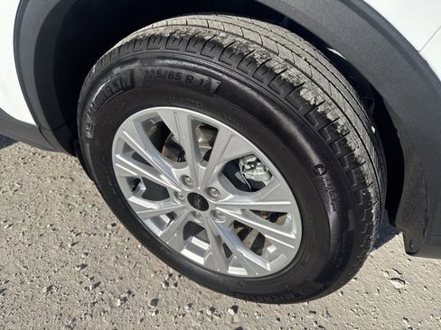 Used 2025 Ford Escape Active image 26