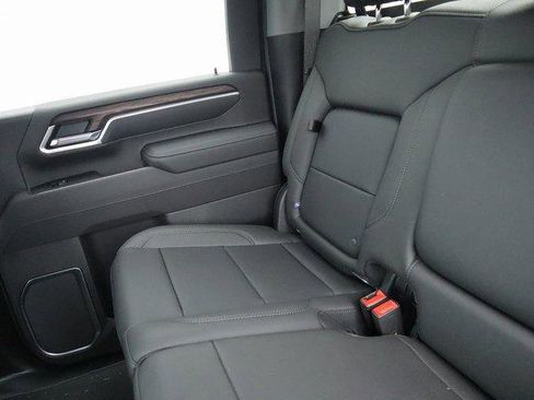 New 2026 GMC Sierra 2500 SLT w/ SLT Convenience Package image 20