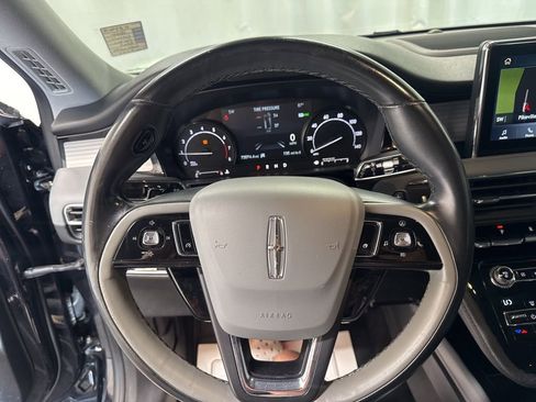 Used 2020 Lincoln Corsair Standard w/ Equipment Group 101A image 10