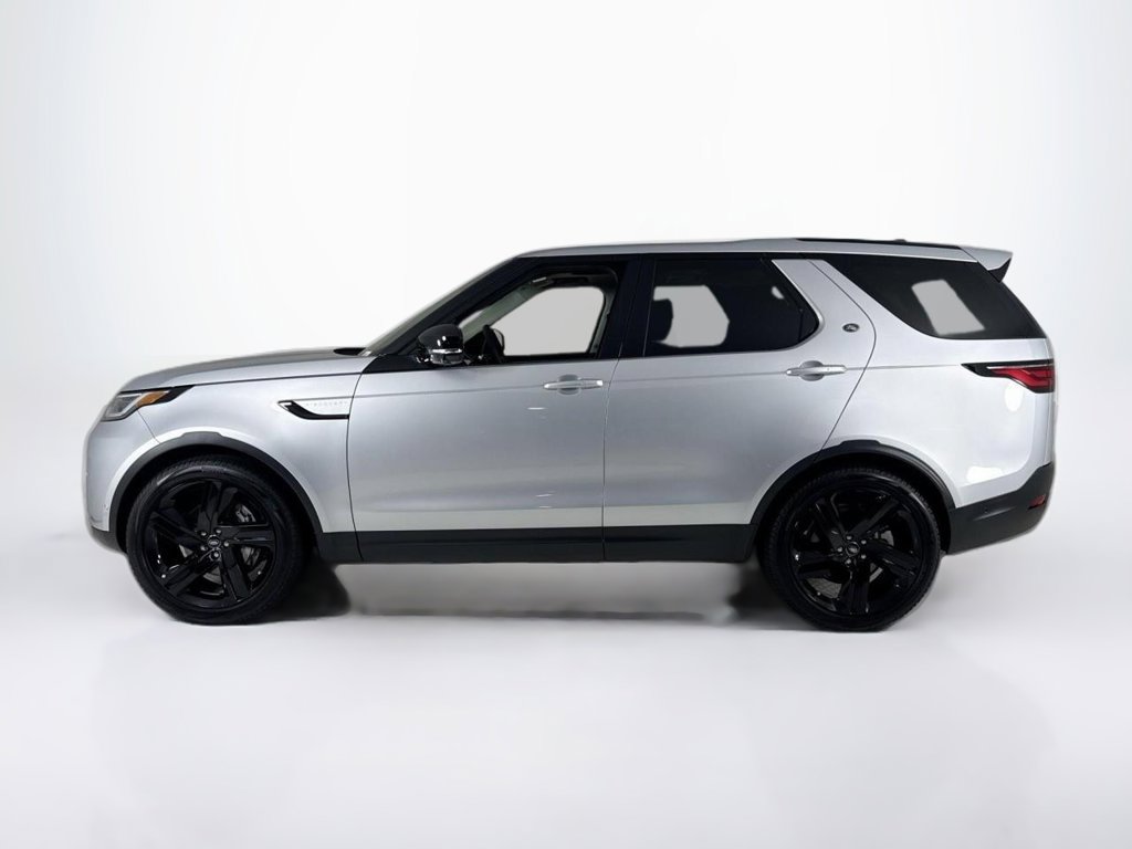 Used 2024 Land Rover Discovery S AWD/4WD image 2