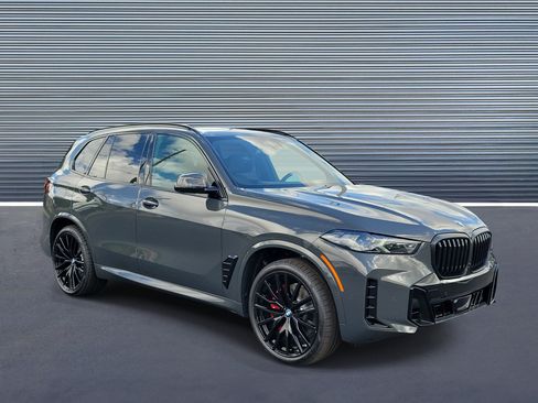 New 2026 BMW X5 xDrive40i w/ M Sport Package AWD/4WD image 2