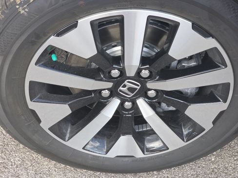 Certified 2026 Honda Odyssey EX-L image 11