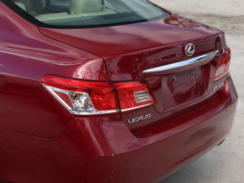 Used 2010 Lexus ES 350 image 31