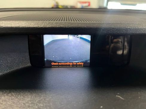 Used 2011 Toyota Sienna XLE FWD image 26