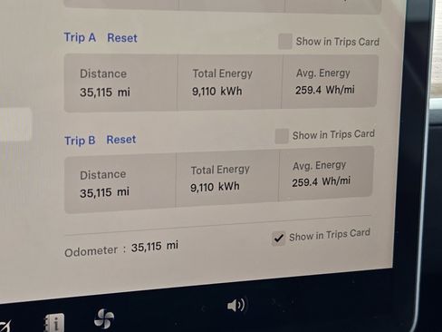 Used 2023 Tesla Model Y Long Range image 21