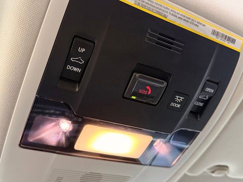 Certified 2025 Lexus ES 350 w/ Accessory Package (Z2) image 30