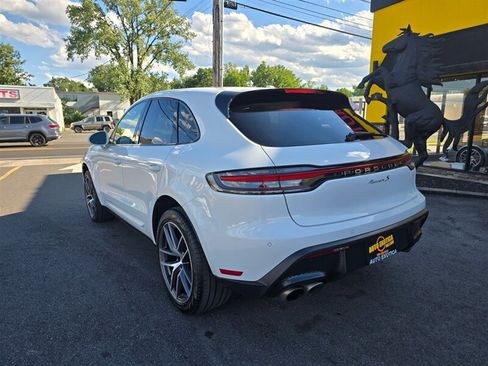 Used 2023 Porsche Macan S AWD/4WD image 2