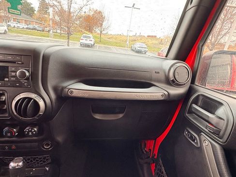 Used 2017 Jeep Wrangler Unlimited Sport w/ Quick Order Package 24S image 15