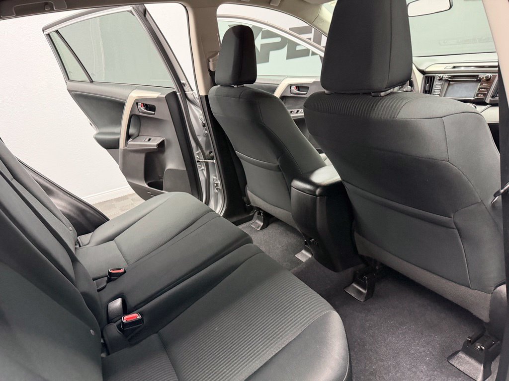 Used 2016 Toyota RAV4 LE FWD image 46