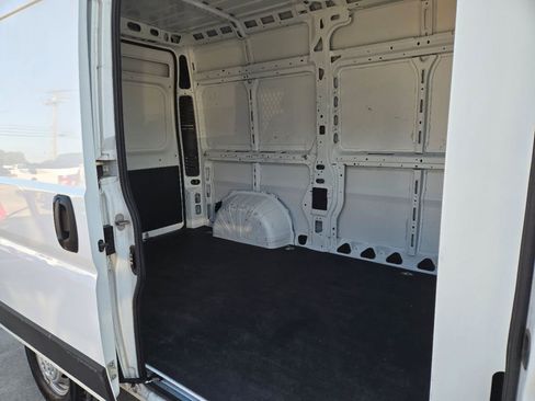 Used 2021 RAM ProMaster 1500 w/ Convenience Group image 3