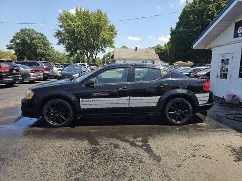 Used 2014 Dodge Avenger SE w/ Blacktop Package FWD image 6