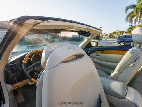 Used 2003 Lexus SC 430 Convertible image 82