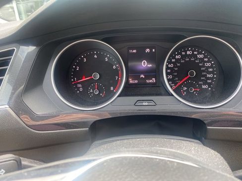 Used 2020 Volkswagen Tiguan S FWD image 12