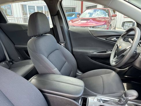 Used 2022 Chevrolet Malibu LT FWD image 10