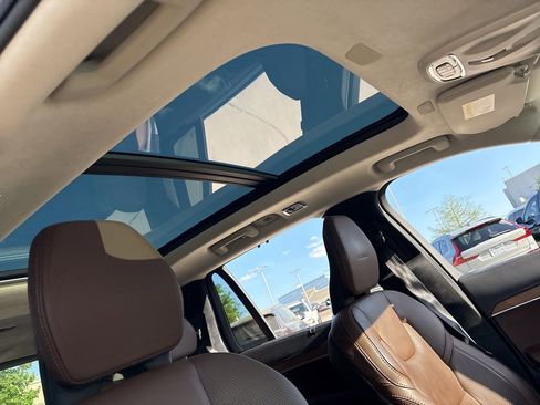 Used 2019 Volvo XC90 T6 Inscription w/ Luxury Package image 15