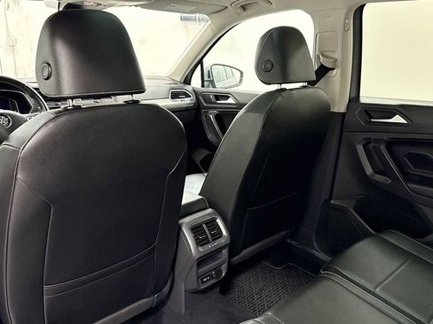 Used 2021 Volkswagen Tiguan SEL image 26