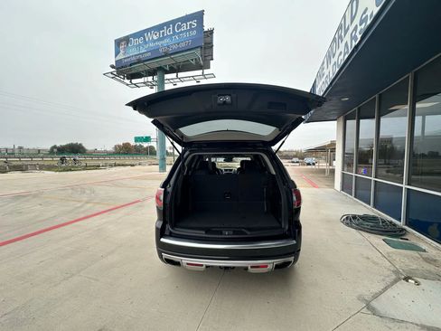 Used 2015 GMC Acadia Denali image 9