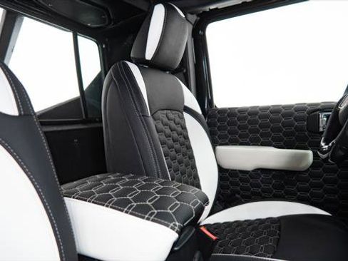 Used 2025 Jeep Wrangler Unlimited Sport image 20