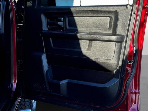 Used 2019 RAM 1500 Express w/ Express Value Package image 17