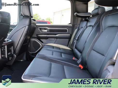 Used 2026 RAM 1500 Laramie AWD/4WD image 17