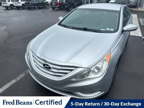 Used 2013 Hyundai Sonata GLS w/ Popular Equipment Pkg FWD image 1