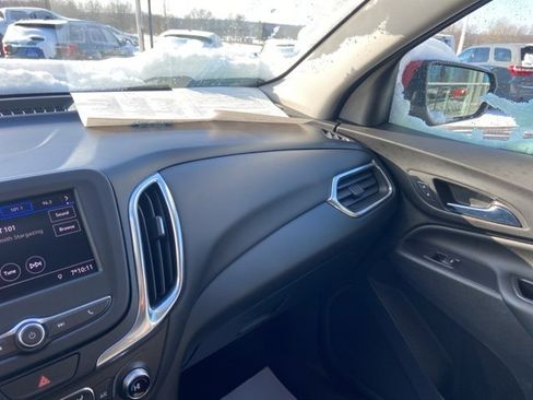 Used 2021 Chevrolet Equinox LT image 20