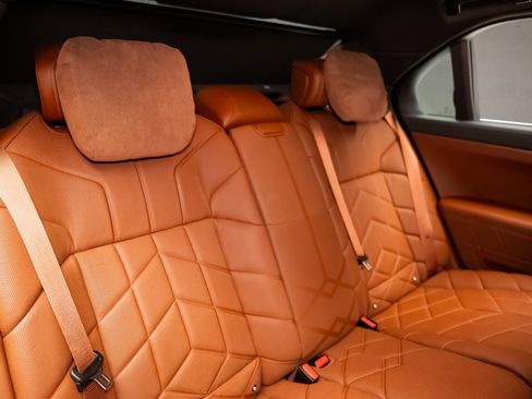 Used 2023 BMW i7 xDrive60 image 63