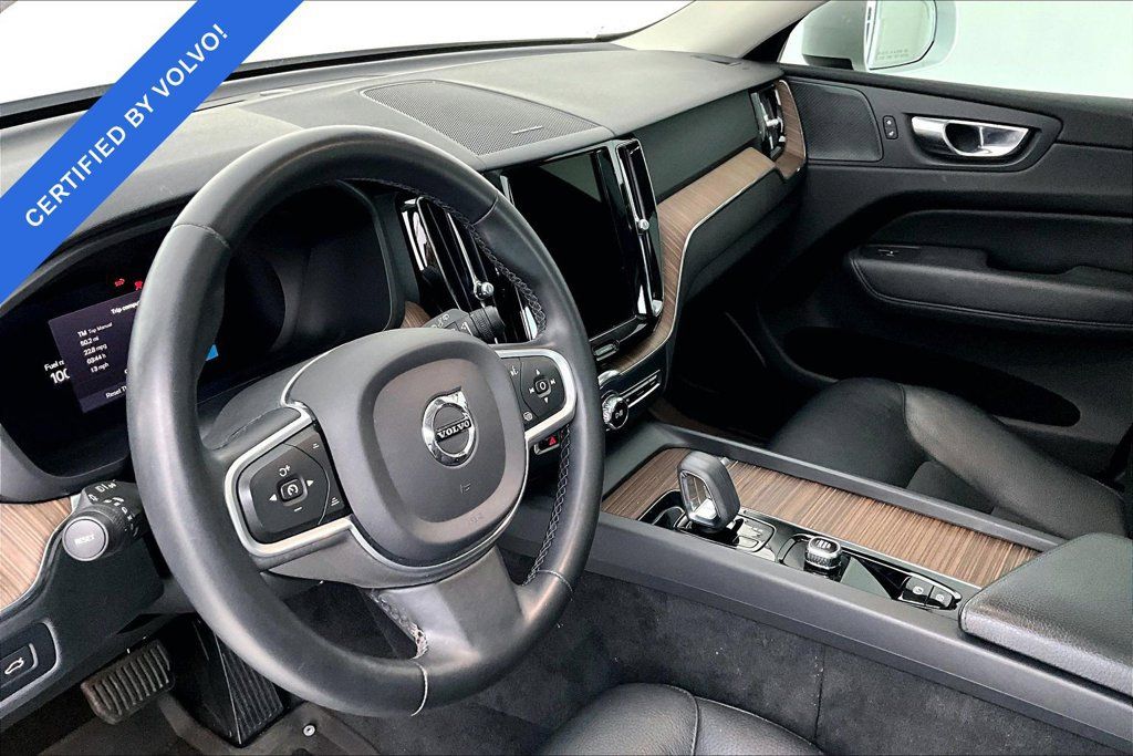 Used 2022 Volvo XC60 B5 Momentum w/ Climate Package AWD/4WD image 12