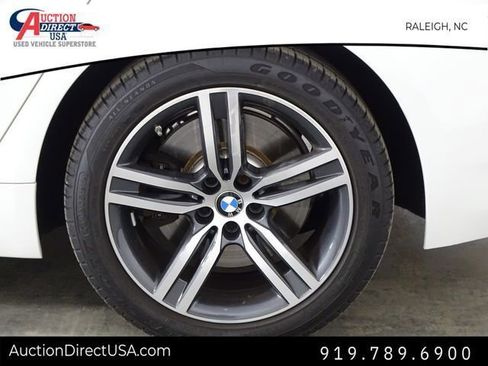 Used 2021 BMW 540i w/ Premium Package image 41