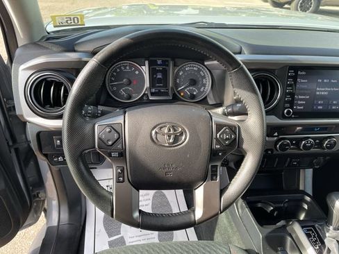 Certified 2021 Toyota Tacoma SR5 AWD/4WD image 15