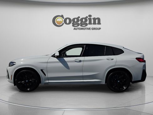 Certified 2023 BMW X4 xDrive30i w/ M Sport Package AWD/4WD image 2