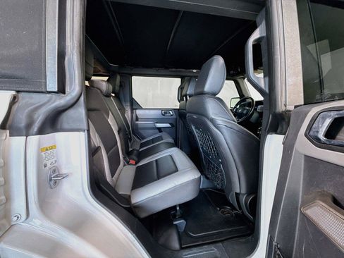 Used 2021 Ford Bronco Black Diamond w/ Sasquatch Package AWD/4WD image 24