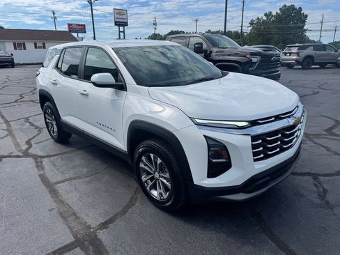 Certified 2026 Chevrolet Equinox LT w/ Convenience Package II FWD image 12