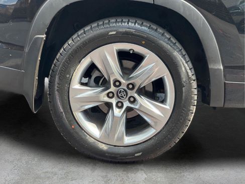 Used 2019 Toyota Highlander Limited AWD/4WD image 28